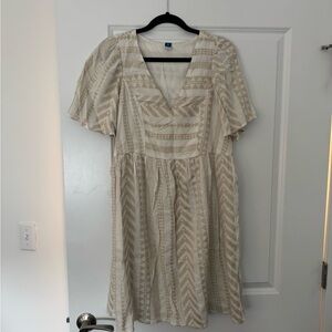 Worn once Old Navy women’s patterned dress